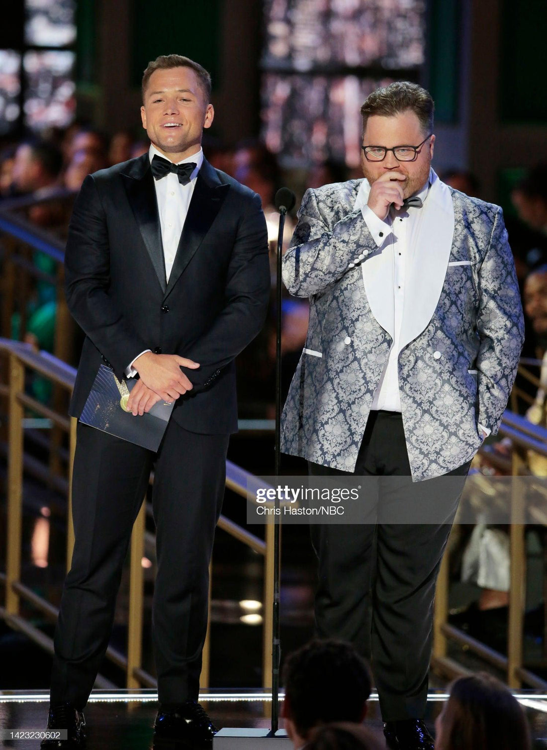 Paul Walter Hauser present the Emmy wearing Ron Tomson Tuxedo in Los Angeles (September 12th, 2022)