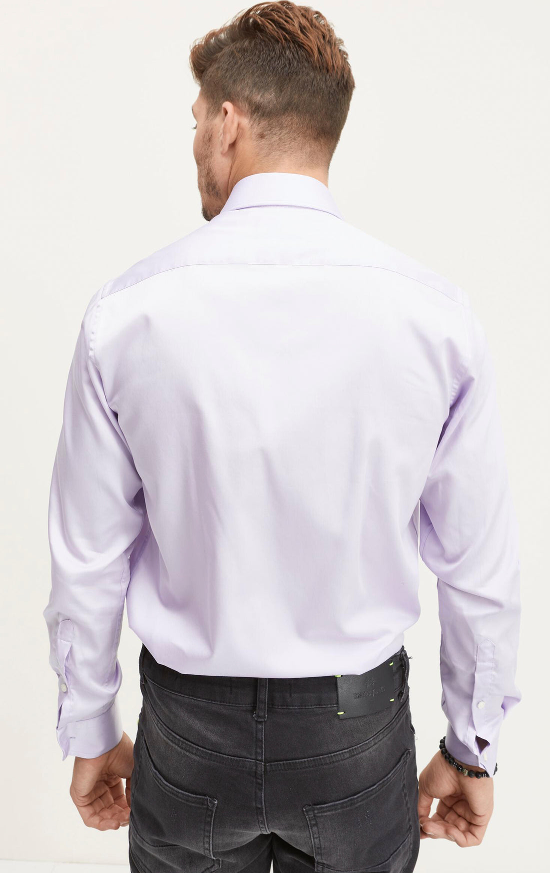 Tailliertes Hemd mit breitem Kragen - Pink