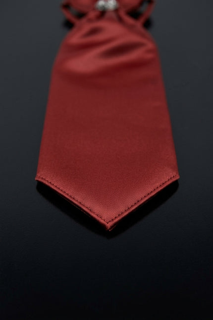 Ascot Tie With Jewel Ring - Maroon - detail