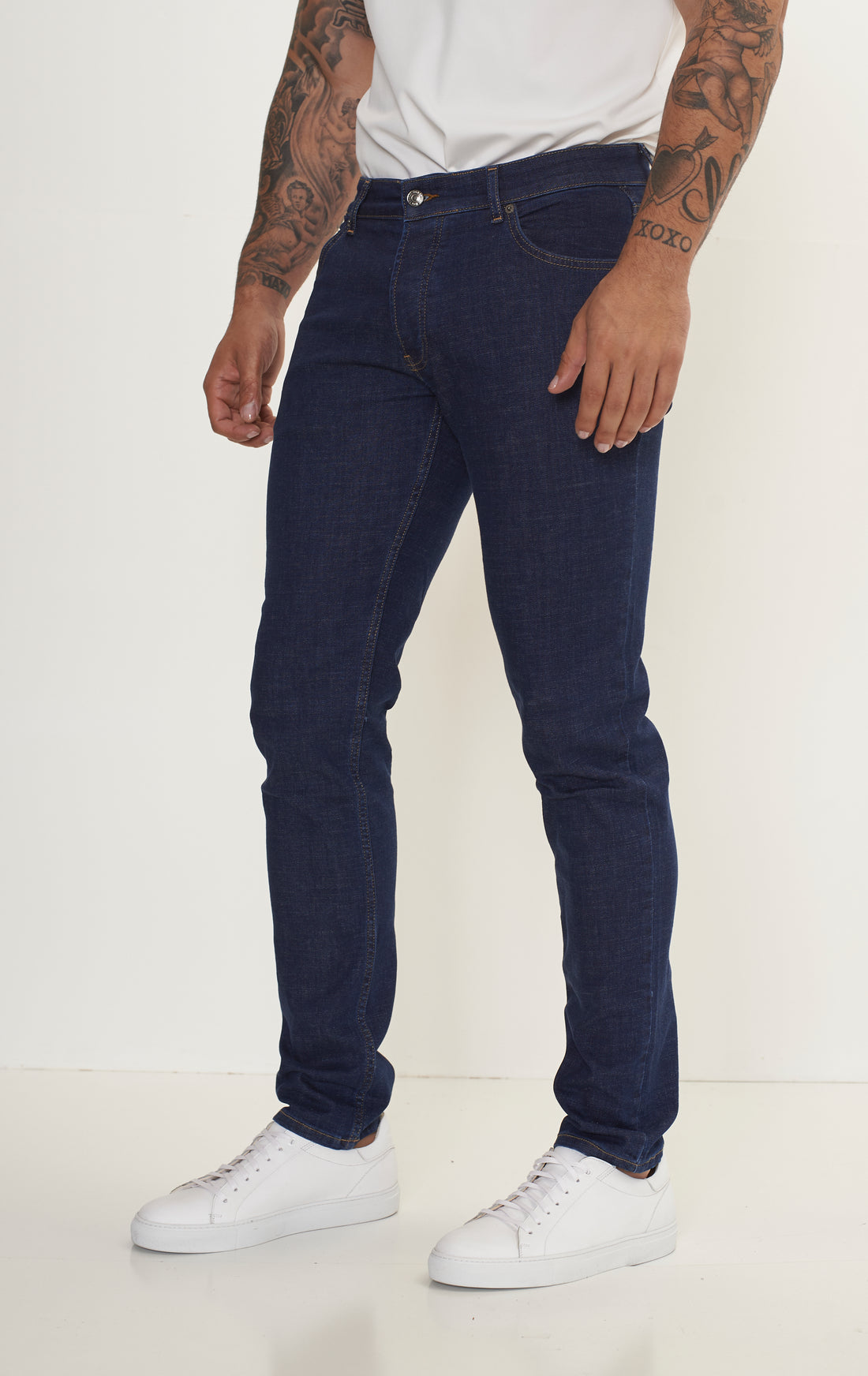 Fitted Tapered Jeans - Blue