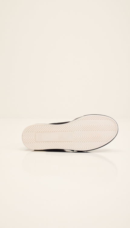 THE KING - Suede Leather and Rubber Sole Chelsea Boots - Black Black