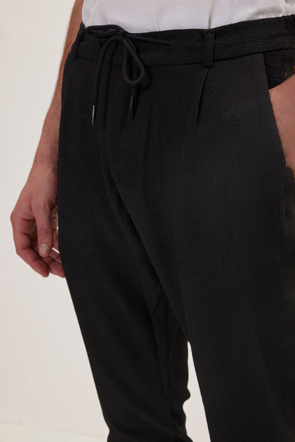 Men's Pleated Cotton Waffle Pants - Black | Ron Tomson