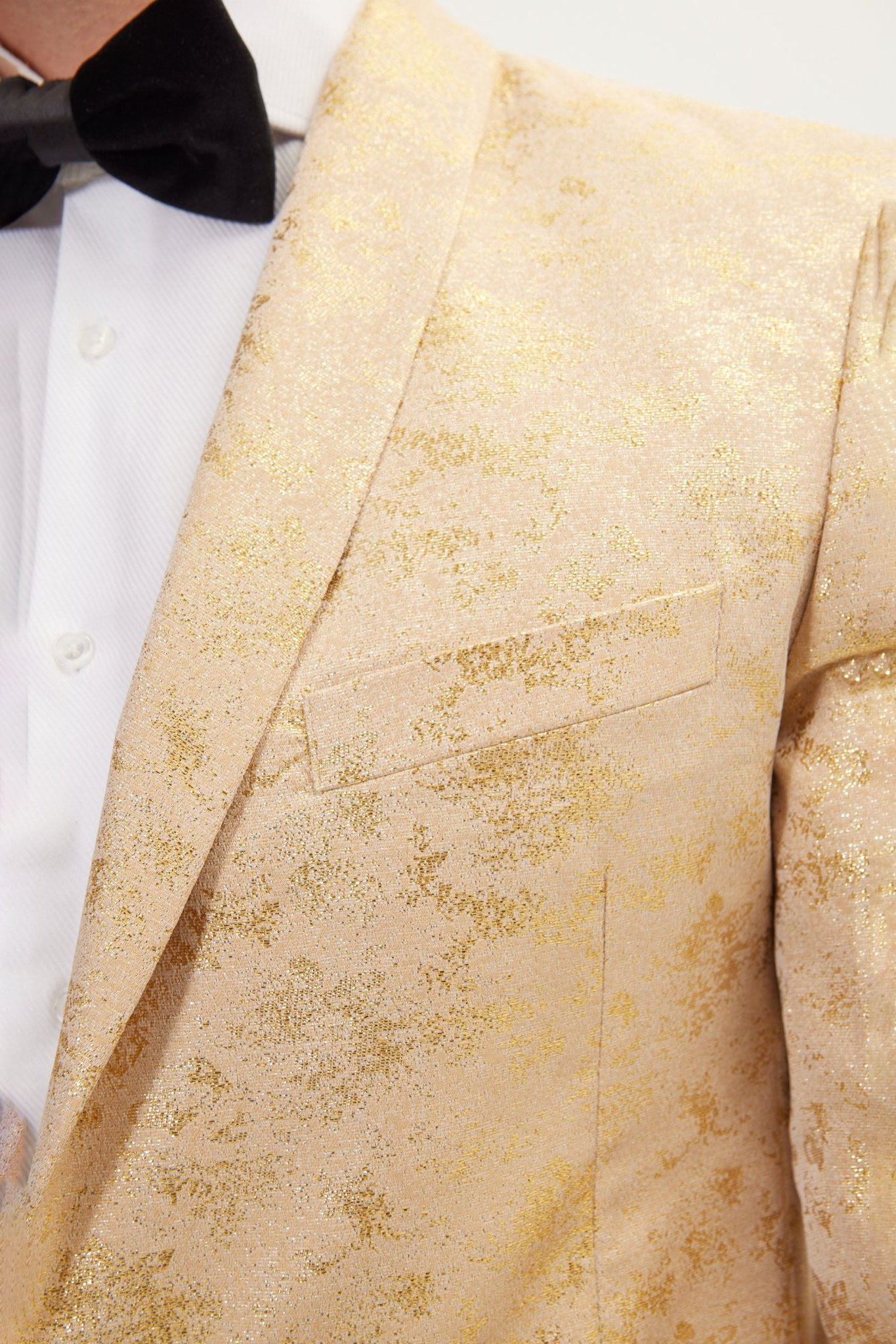 gold tuxedo dress Men's Shiny Paisley Jacquard Vested Wedding & Prom Tuxedo in Emerald Green  & Gold