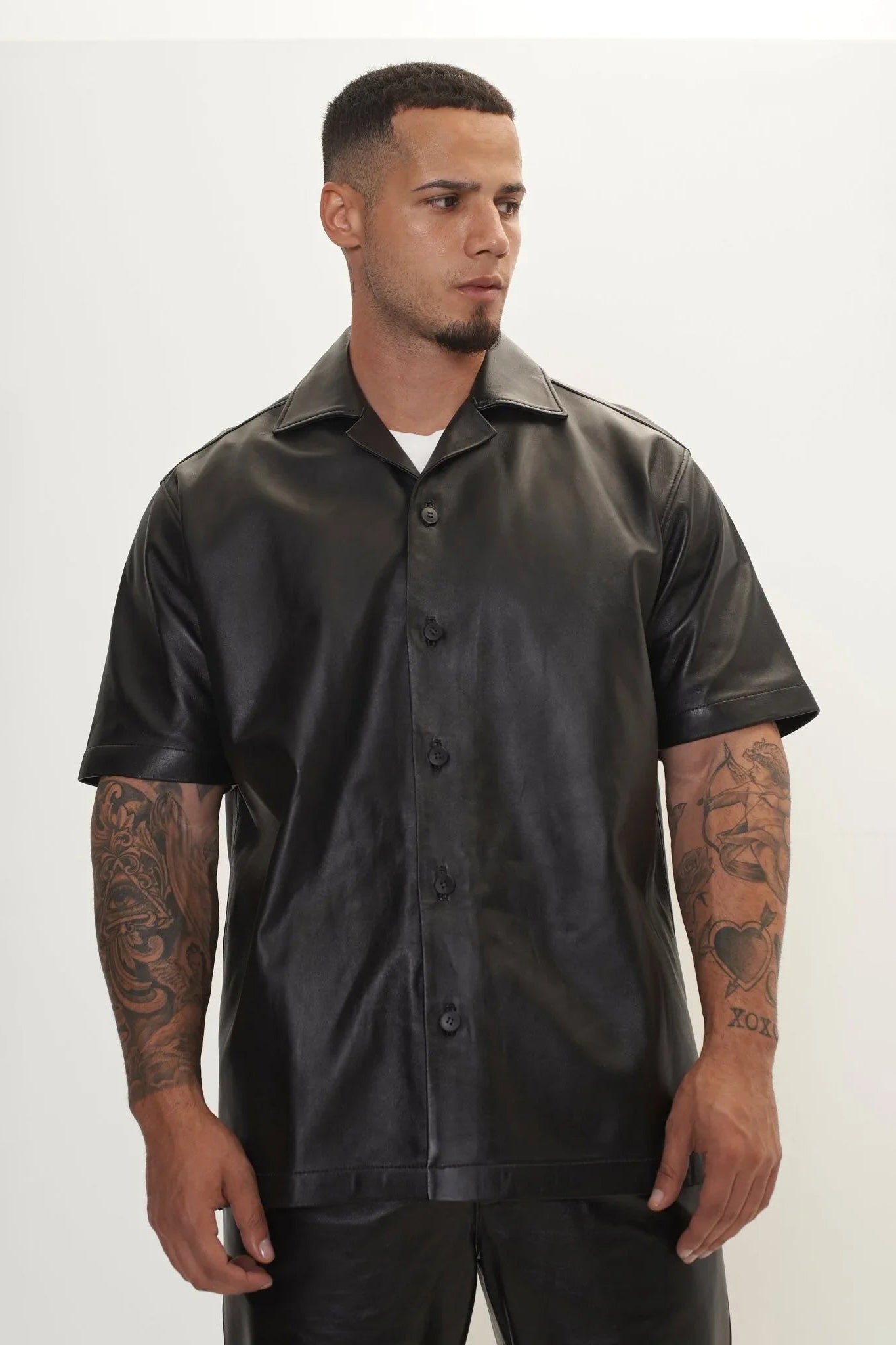 Men's Short-Sleeve Lambskin Leather Shirt - Black | Ron Tomson