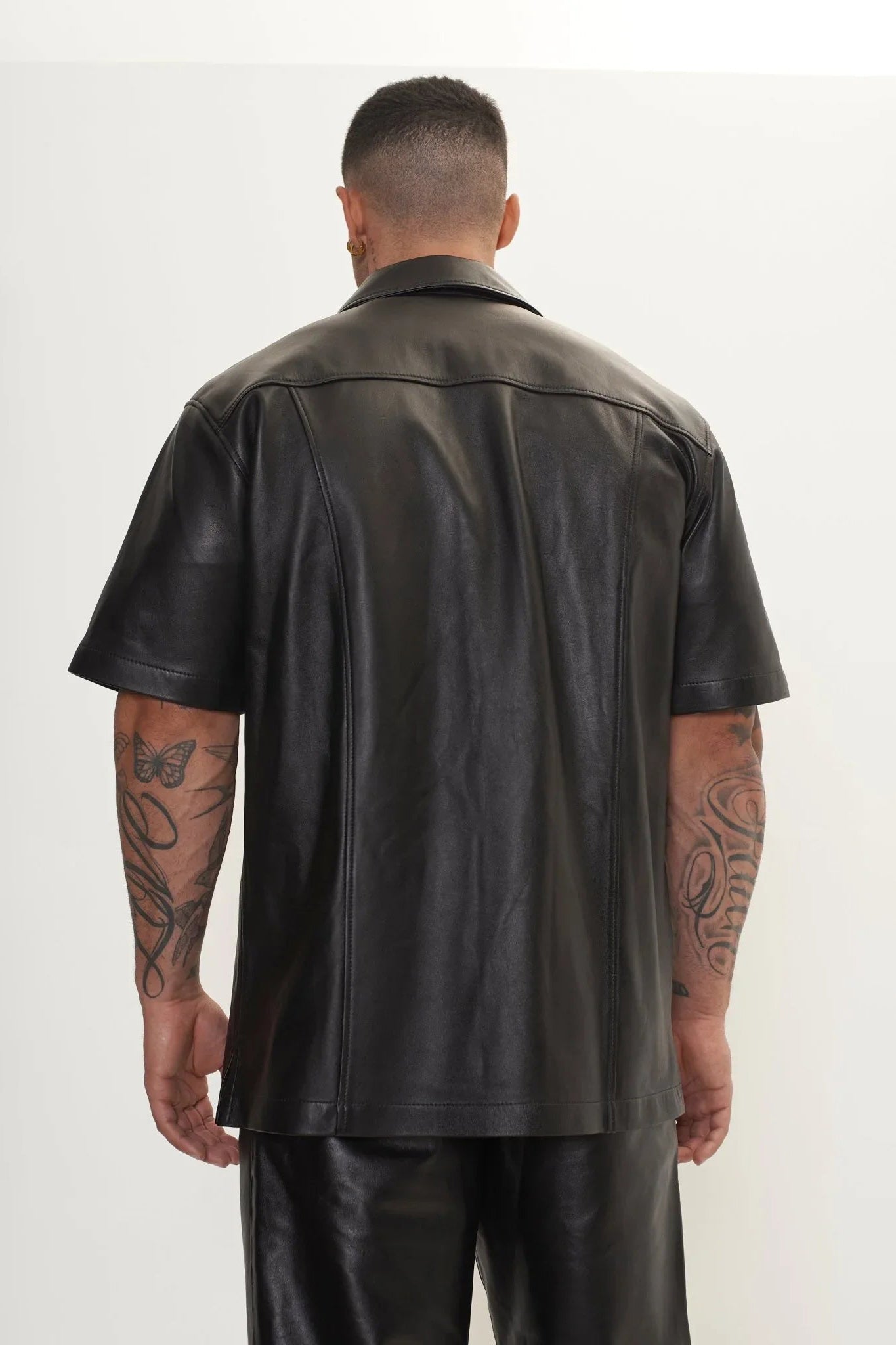 Men's Short-Sleeve Lambskin Leather Shirt - Black | Ron Tomson