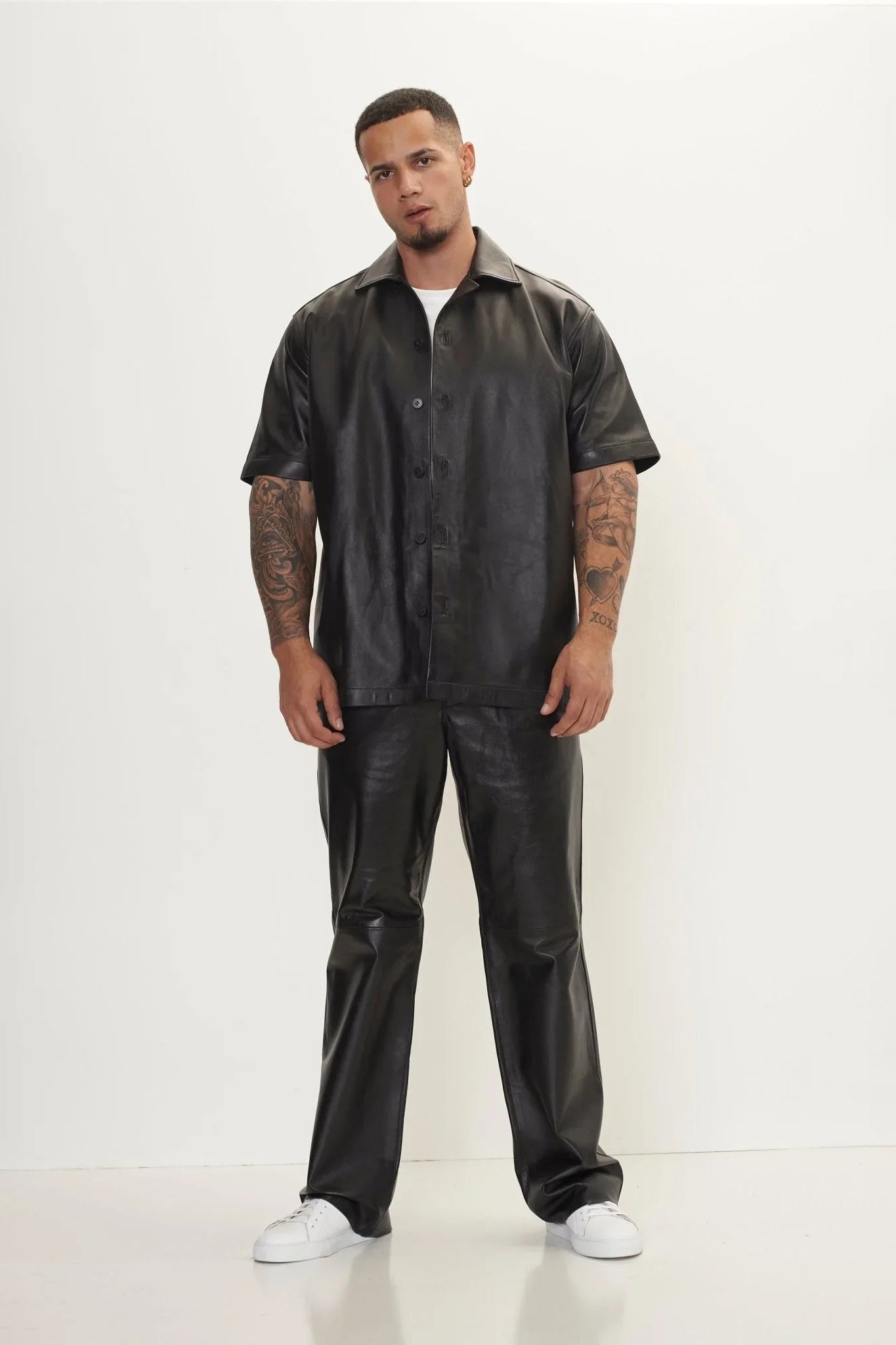 Men's Short-Sleeve Lambskin Leather Shirt - Black | Ron Tomson