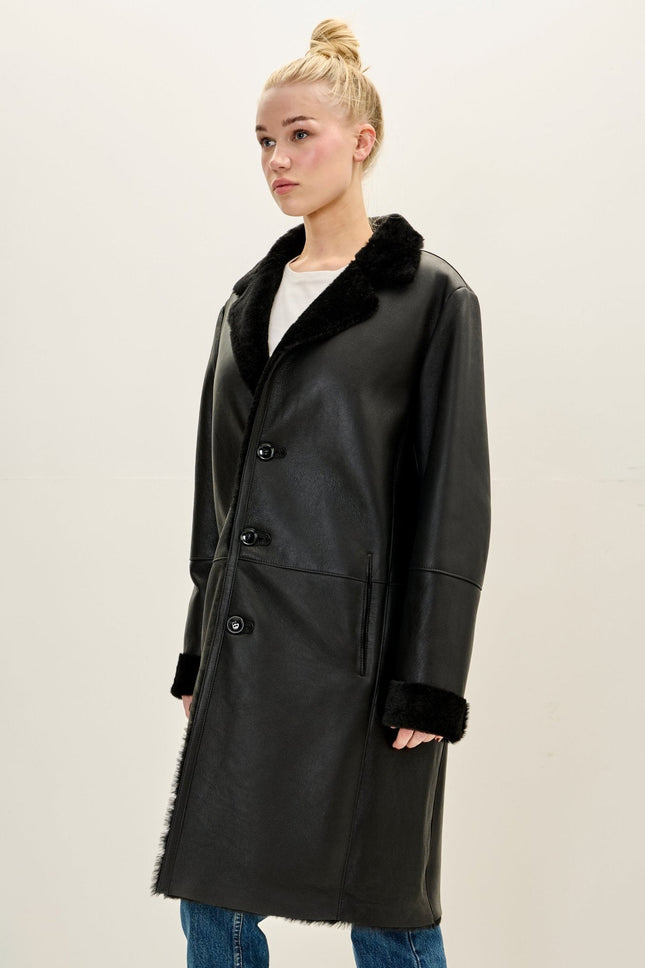 Women's Toscana Shearling-Lined Lambskin Overcoat - Black | Ron Tomson