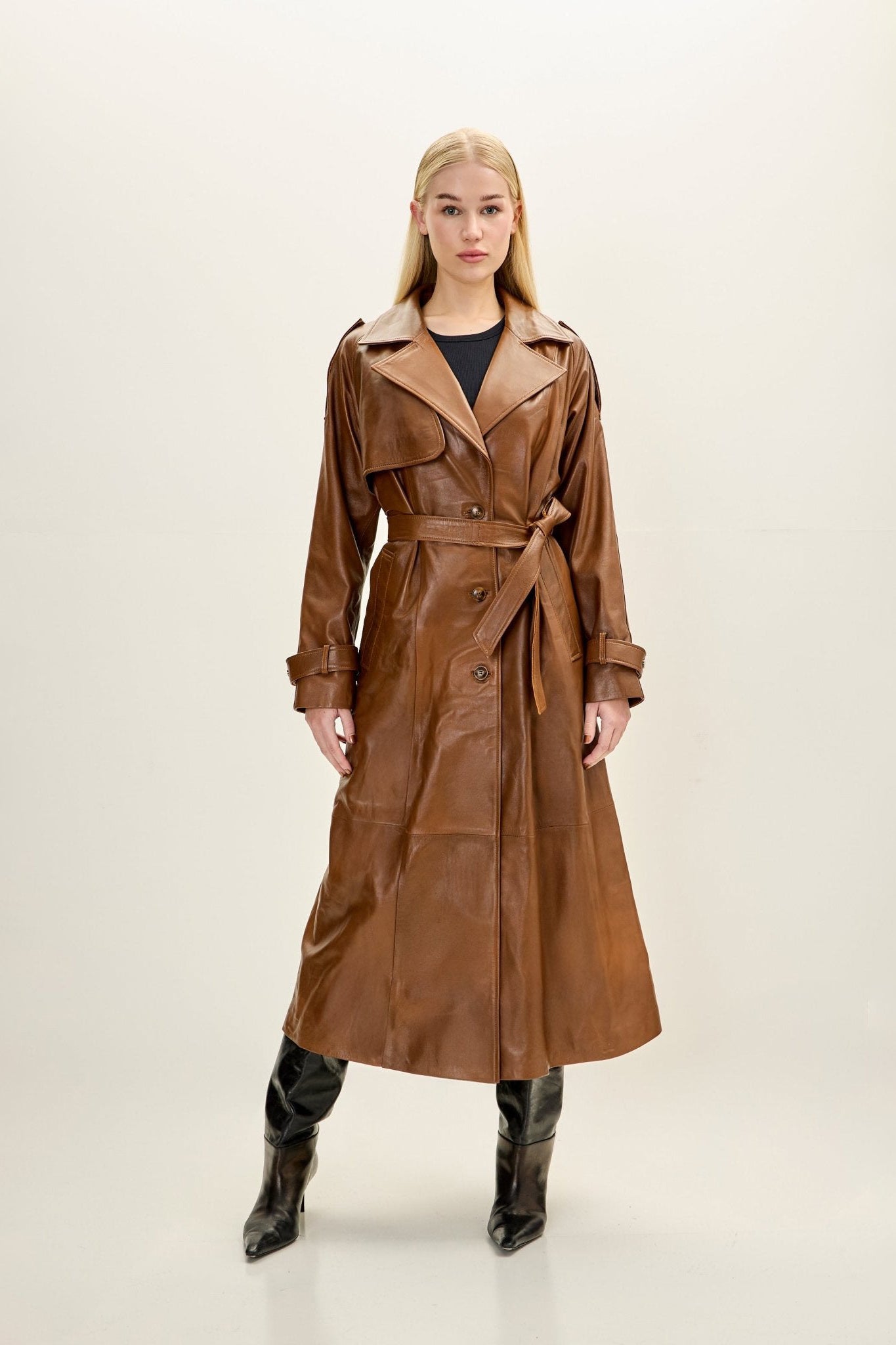 Women's Belted Lambskin Leather Trench Coat - Brown | Ron Tomson