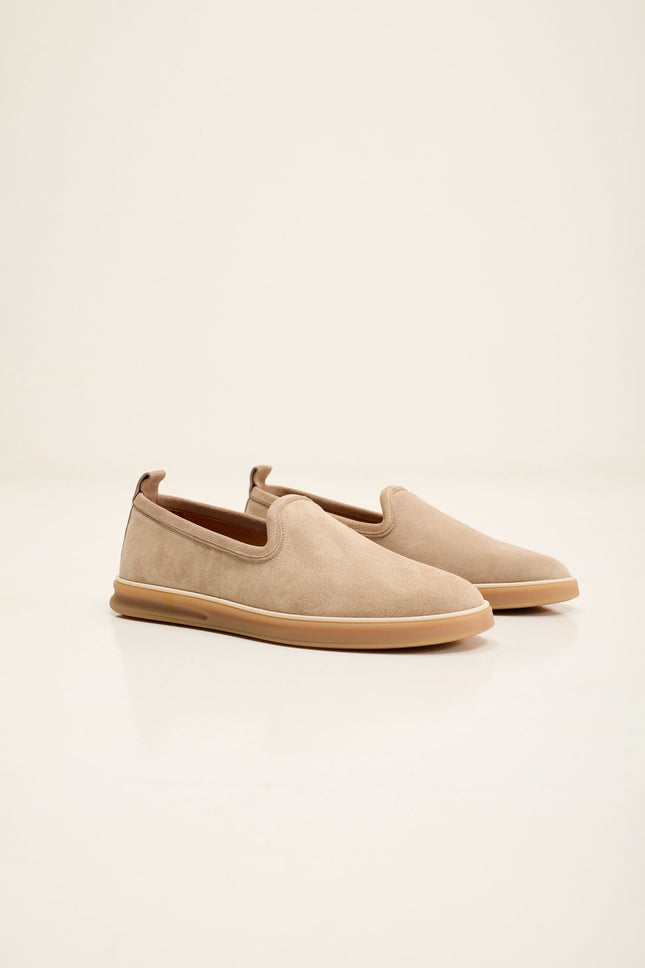 Men's Lambskin Suede Yemeni Loafers - Beige | Ron Tomson