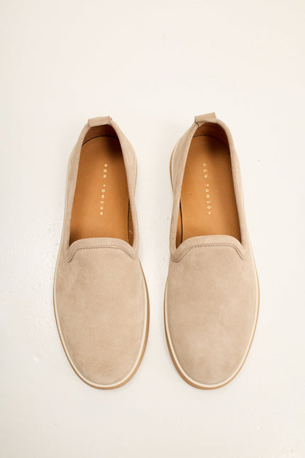 Men's Lambskin Suede Yemeni Loafers - Beige | Ron Tomson