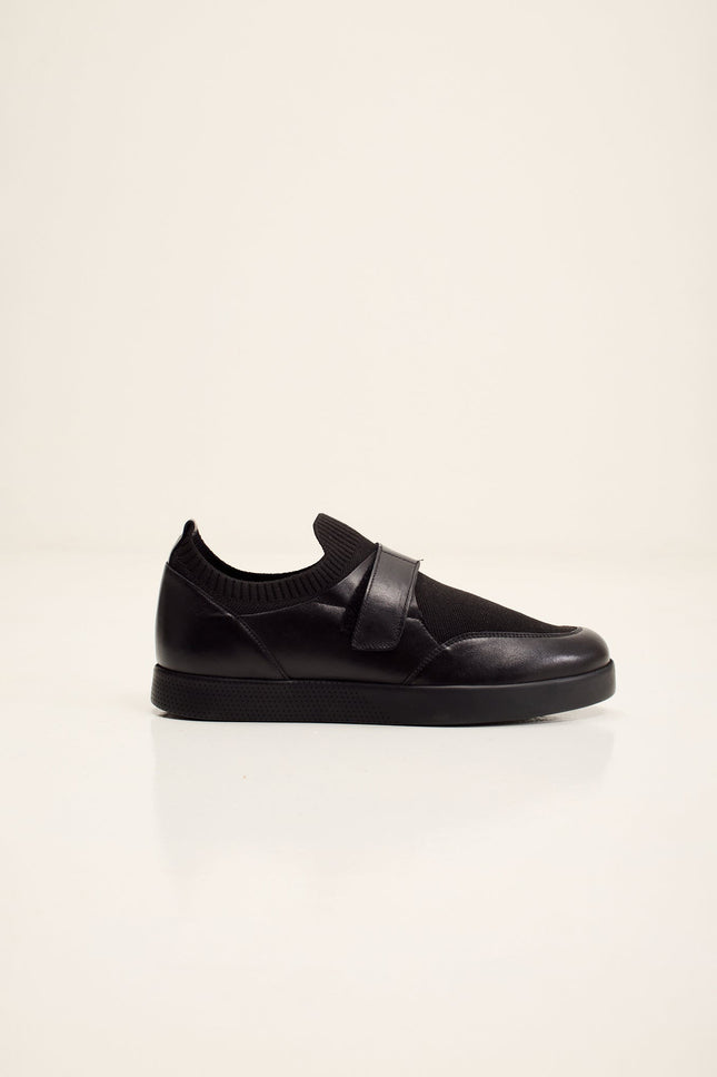 Men's Leather Slip-On Sneaker - Black | Ron Tomson