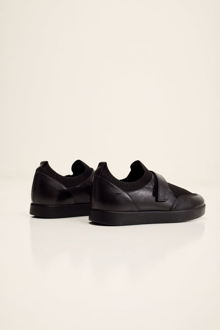 Men's Leather Slip-On Sneaker - Black | Ron Tomson