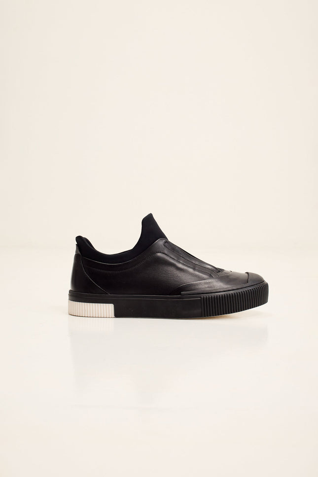 Men's Italian Gommus Sole Neoprene Neck Leather Sneaker - Black | Ron Tomson