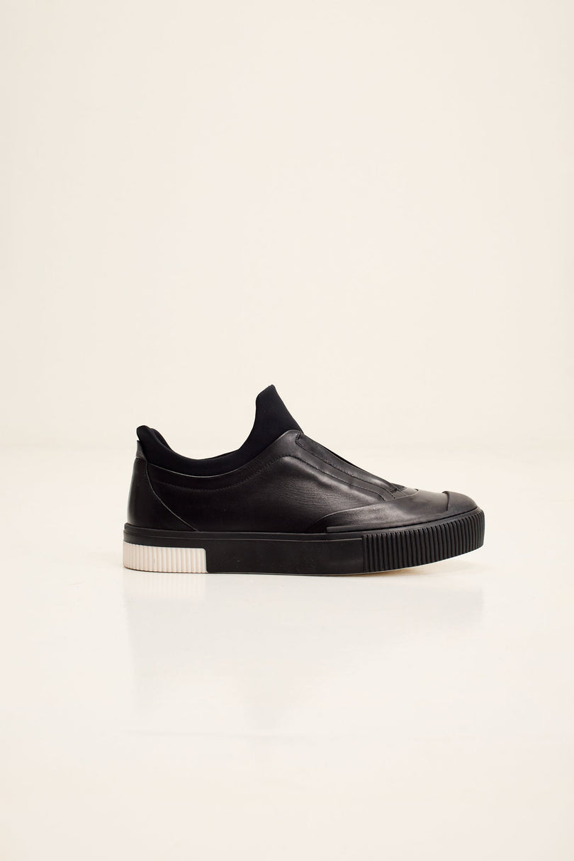 Men's Italian Gommus Sole Neoprene Neck Leather Sneaker - Black | Ron Tomson