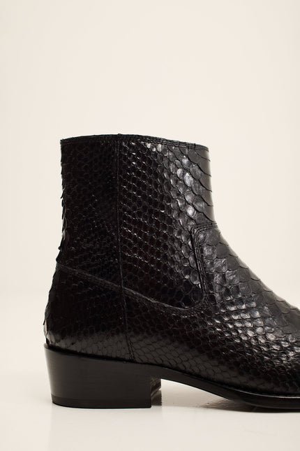 Men's Snake-Embossed Leather Chelsea Boots - Black | Ron Tomson
