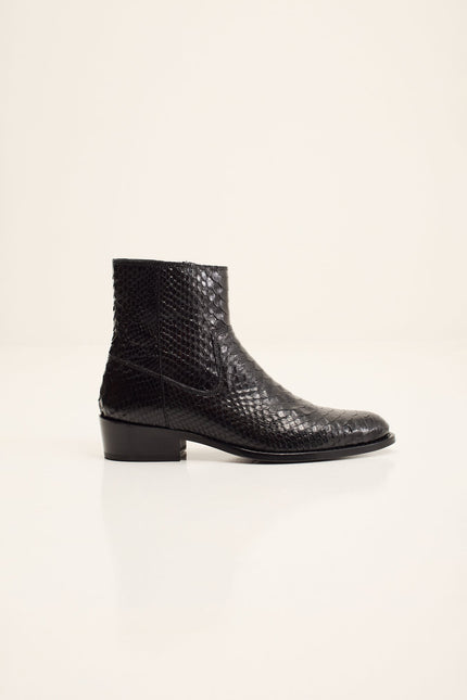 Men's Snake-Embossed Leather Chelsea Boots - Black | Ron Tomson