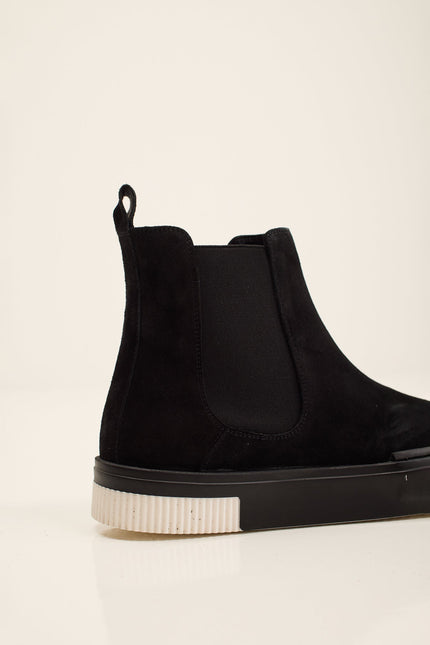 Men's Lambskin Suede Chelsea Boot - Black | Ron Tomson
