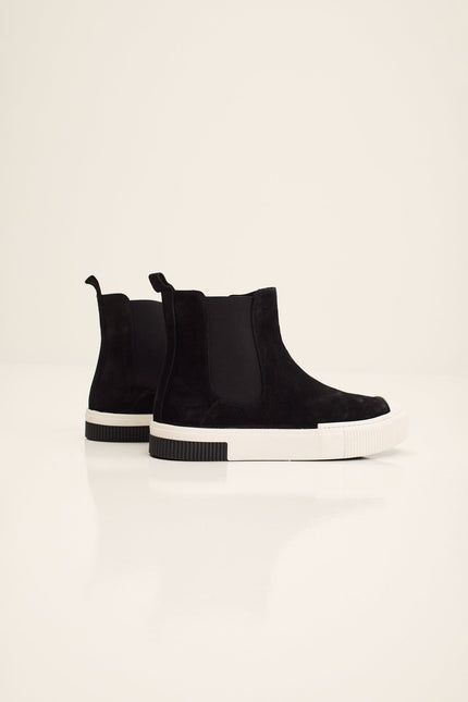 Men's Lambskin Suede Rubber Chelsea Boots - Black | Ron Tomson
