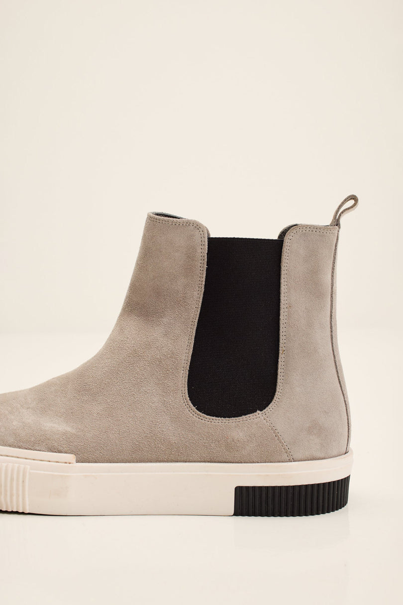 Men's Lambskin Suede Chelsea Boots - Grey | Ron Tomson