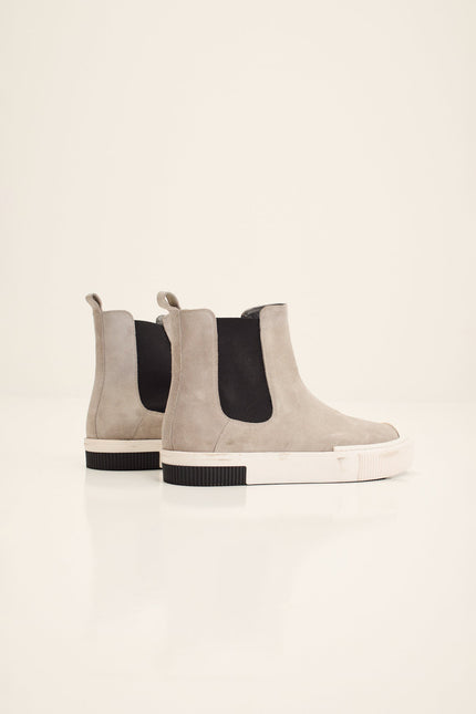 Men's Lambskin Suede Chelsea Boots - Grey | Ron Tomson