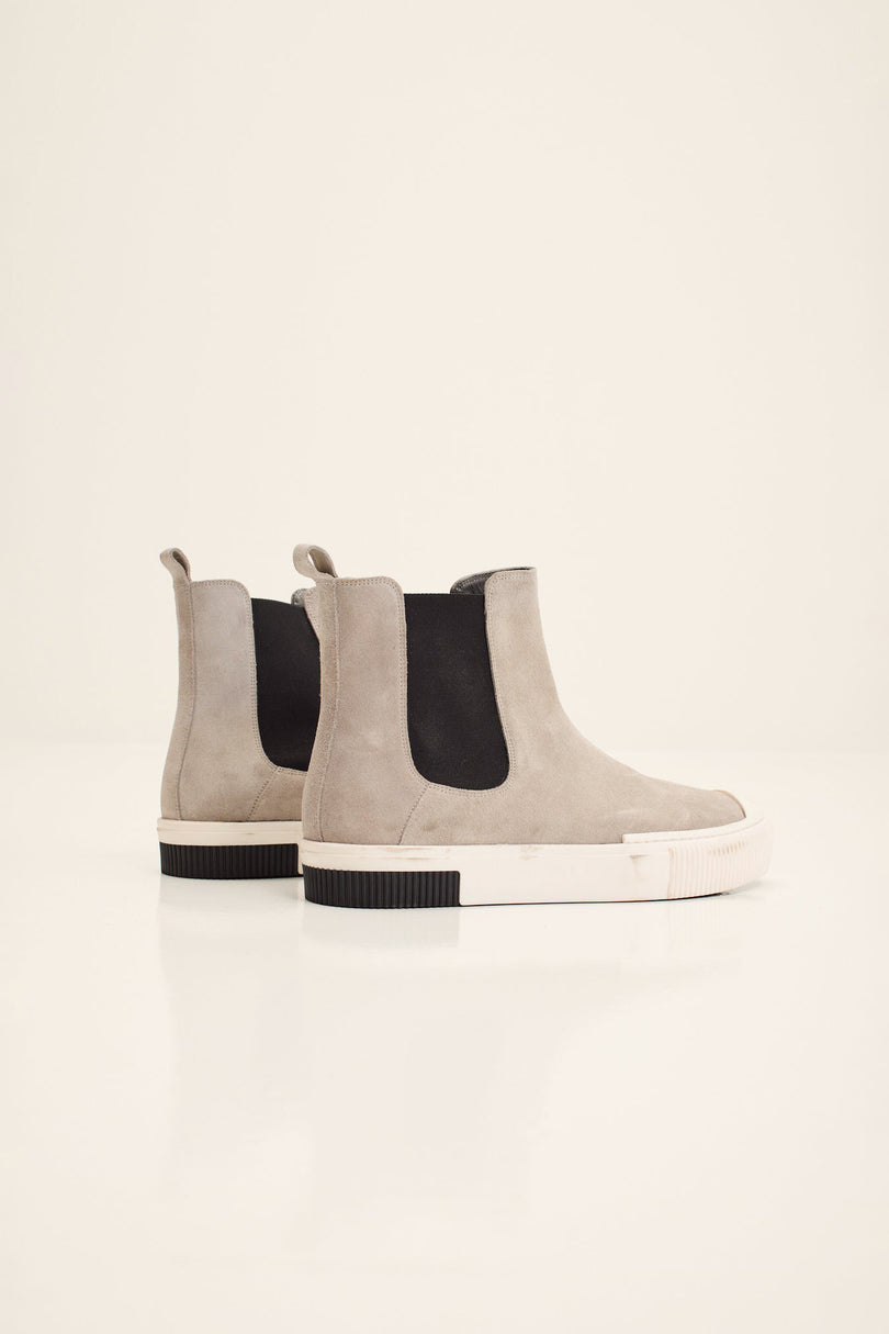 Men's Lambskin Suede Chelsea Boots - Grey | Ron Tomson
