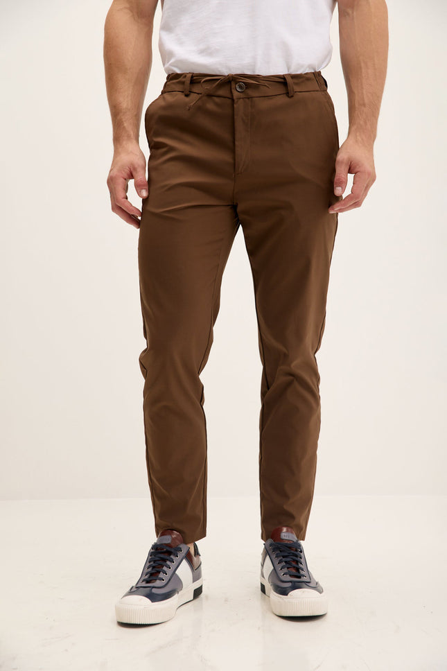Men's Tapered Drawstring Travel Pants - Dark Brown | Ron Tomson
