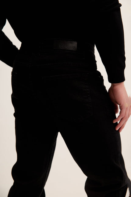Men's Tapered Stretch Denim Jeans - Black | Ron Tomson