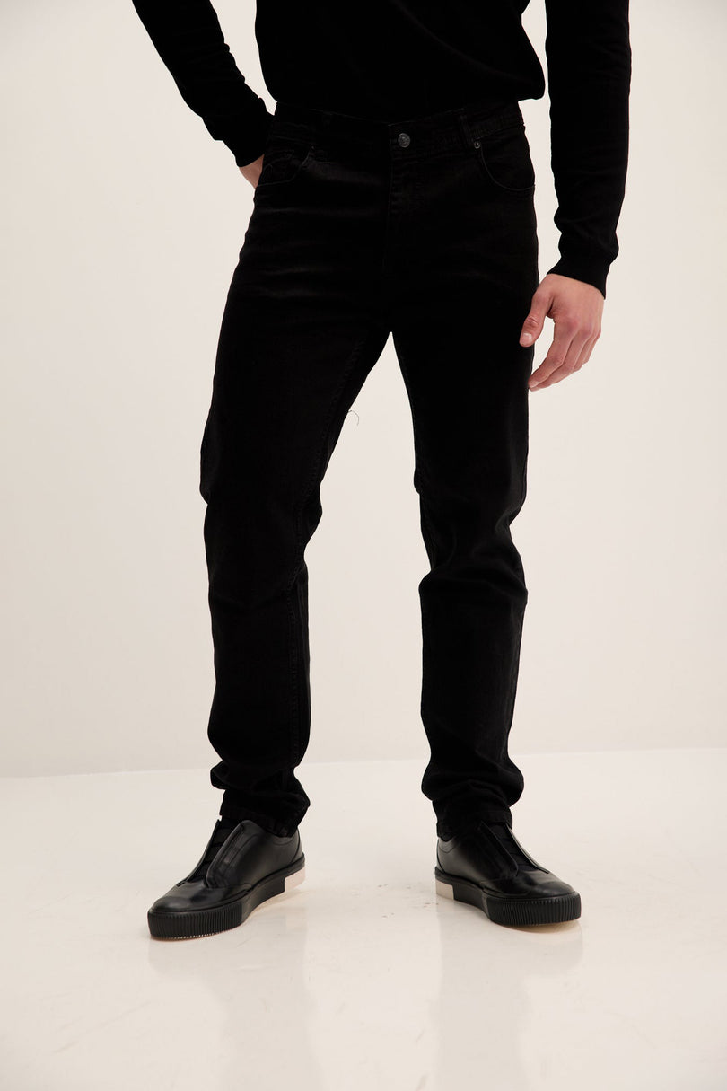 Men's Tapered Stretch Denim Jeans - Black | Ron Tomson