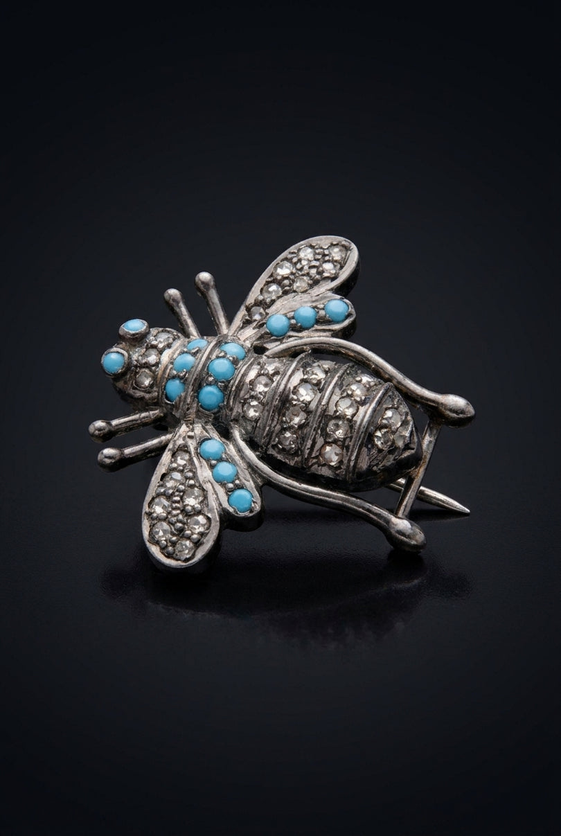 Bee Brooch - Silver Blue - angle