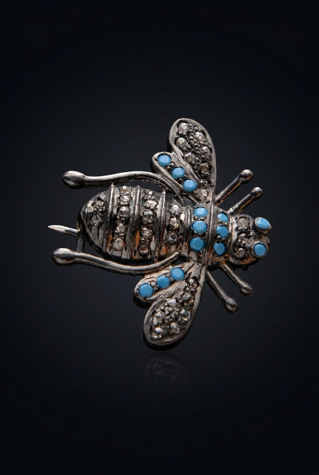Bee Brooch - Silver Blue - front