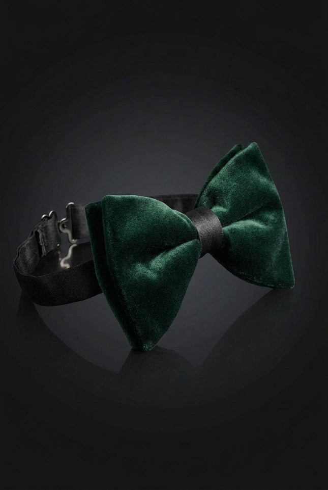 Velvet Pre-Tied Bow Tie - Green - angle