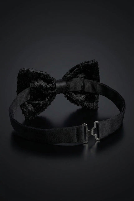 Pre-Tied Cotton Velvet Bow Tie - Black - angle
