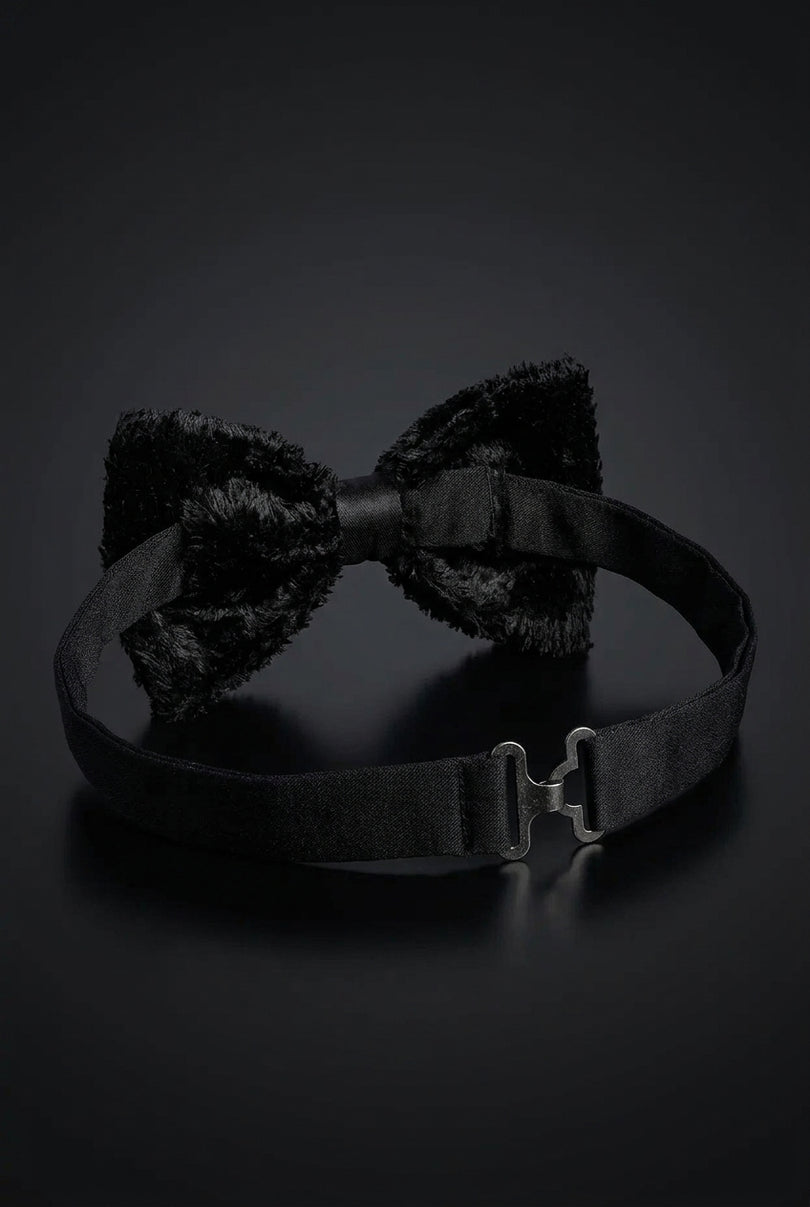Pre-Tied Cotton Velvet Bow Tie - Black - angle