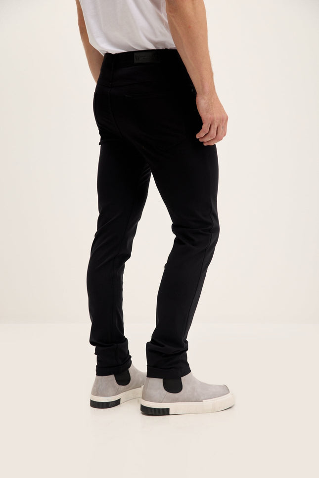 Lightweight Fitted Casual Pants - Black