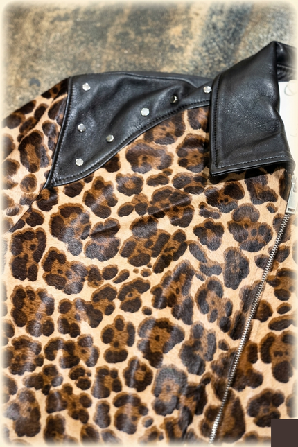 Men's Leopard Calf Hair Leather Jacket - Black - Detail - Ron Tomson