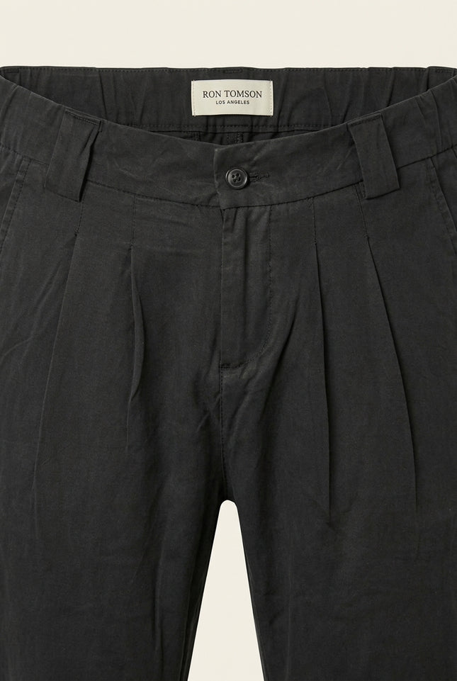 Pleated Trousers - Black - Detail