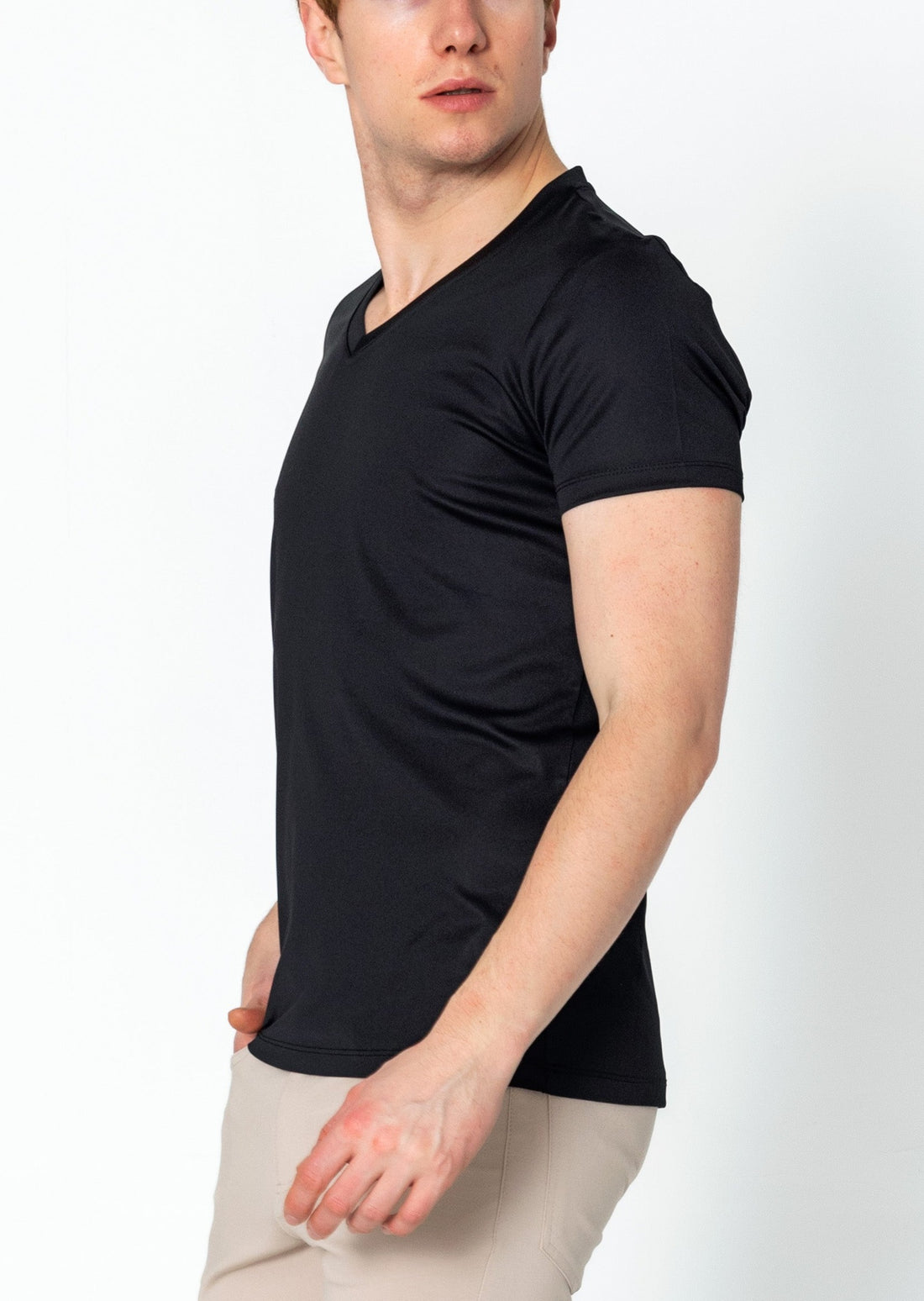 V-neck Fitted Sleeves T-shirt - Black