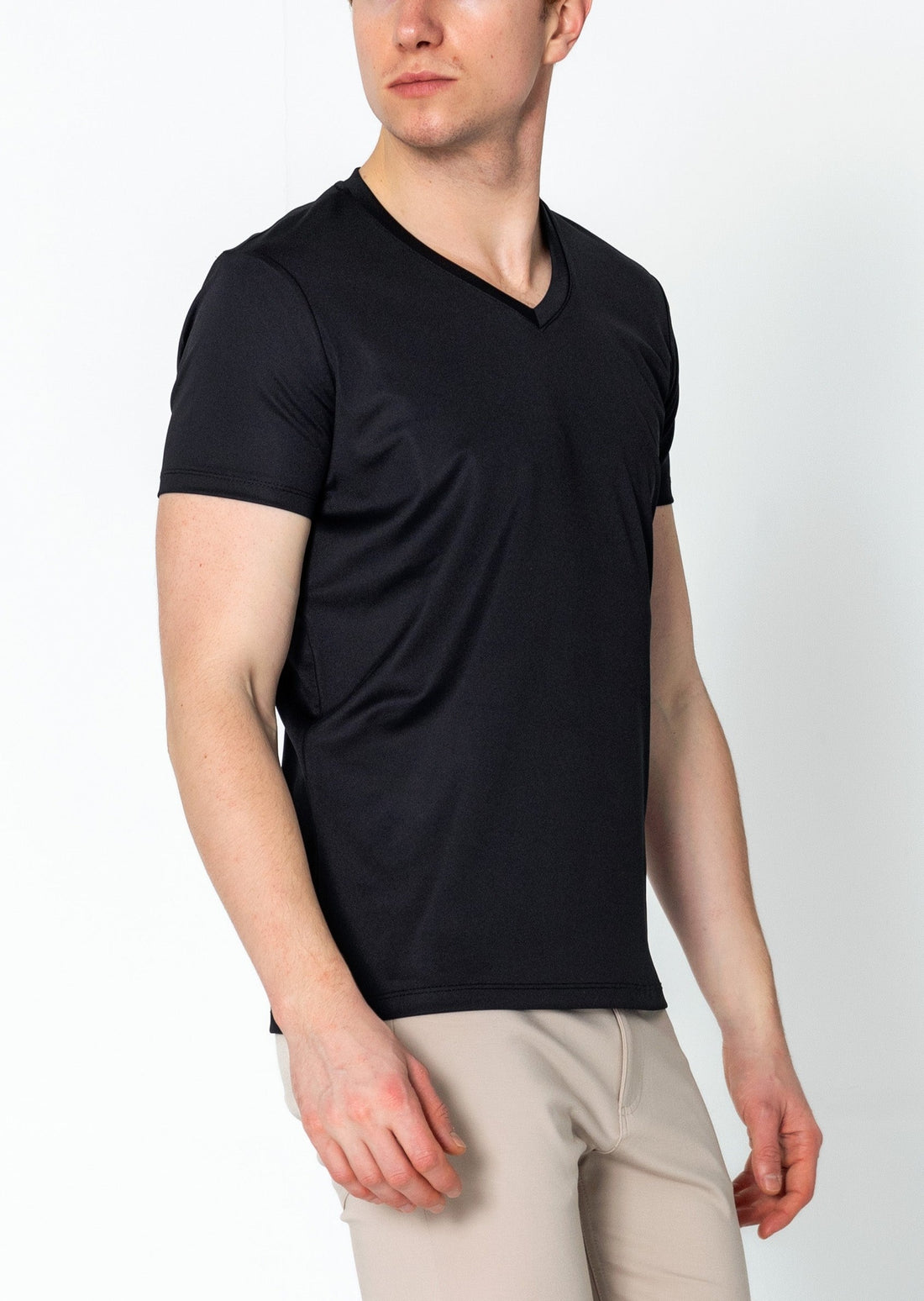 V-neck Fitted Sleeves T-shirt - Black