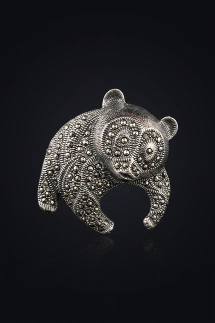 Brooch - Silver bear - angle