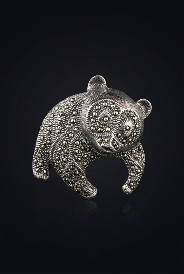 Brooch - Silver bear - angle