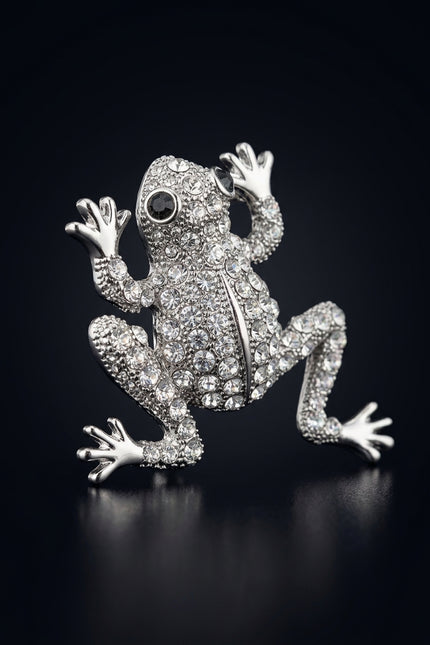 Brooch - Silver frog-shaped - angle