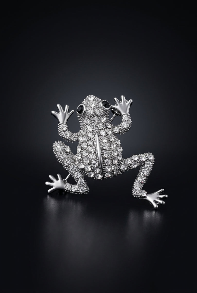 Brooch - Silver frog-shaped - front