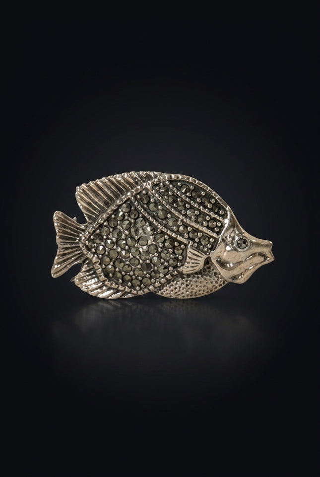 Brooch - Silver fish - front