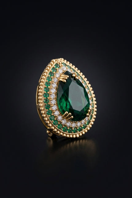 Brooch - Green_Gold_White teardrop - angle
