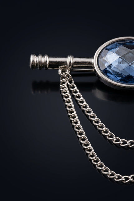 Collar Bar - Silver_Blue oval gem on bar with chains - detail