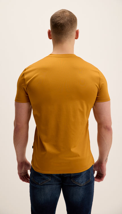 T-shirt à manches ajustées et col en V - Moutarde