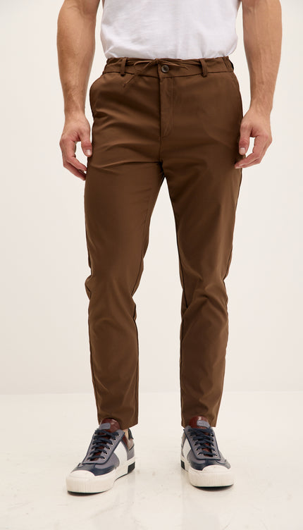 Pantalon de voyage fuselé avec cordon de serrage - Marron foncé