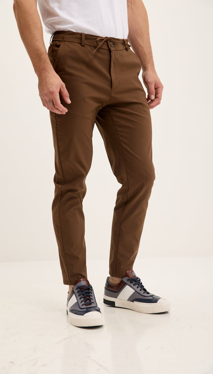 Pantalon de voyage fuselé avec cordon de serrage - Marron foncé