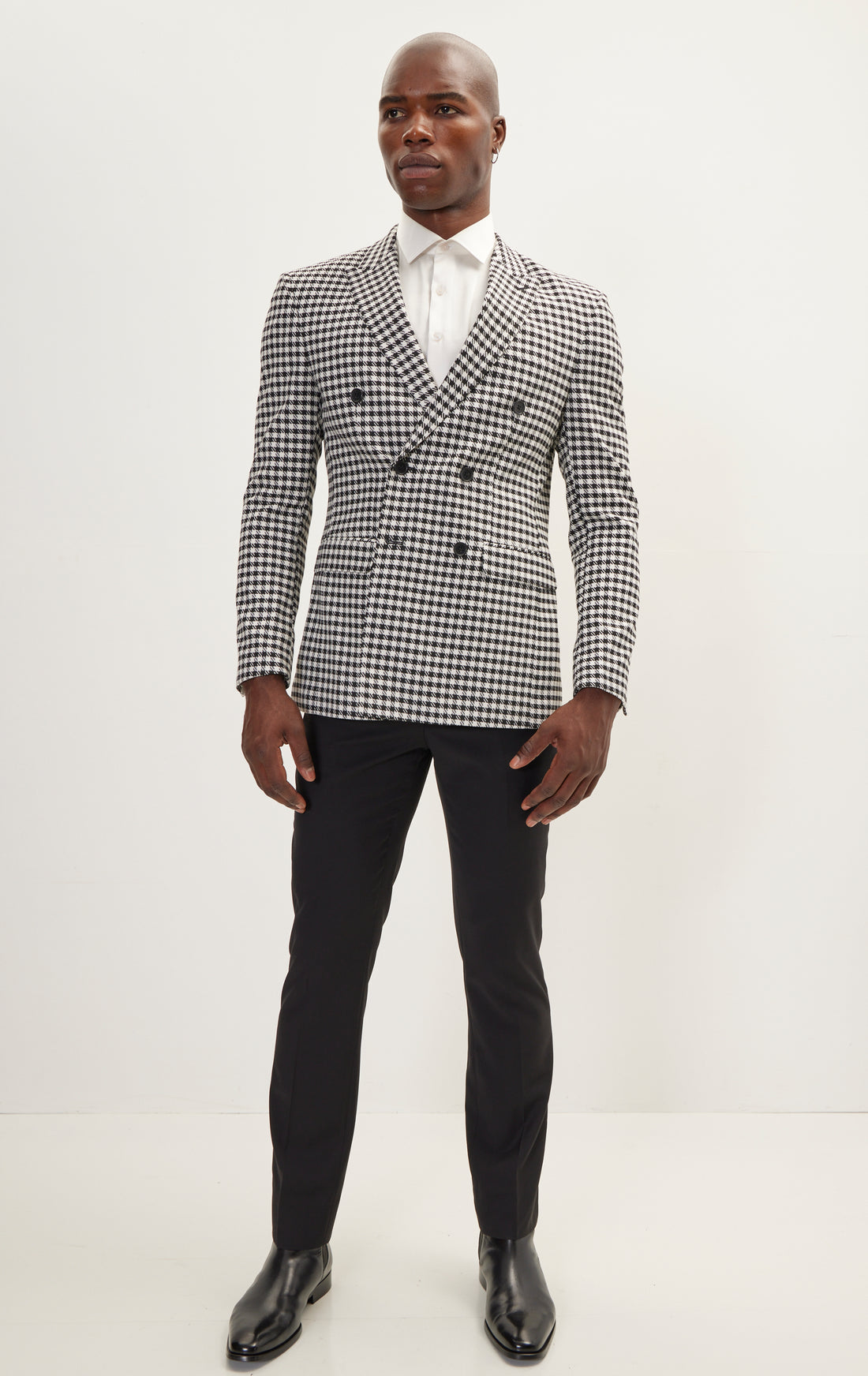 N° R205 RT DOUBLE-BREASTED HOUNDSTOOTH SUIT WITH BLACK PANTS