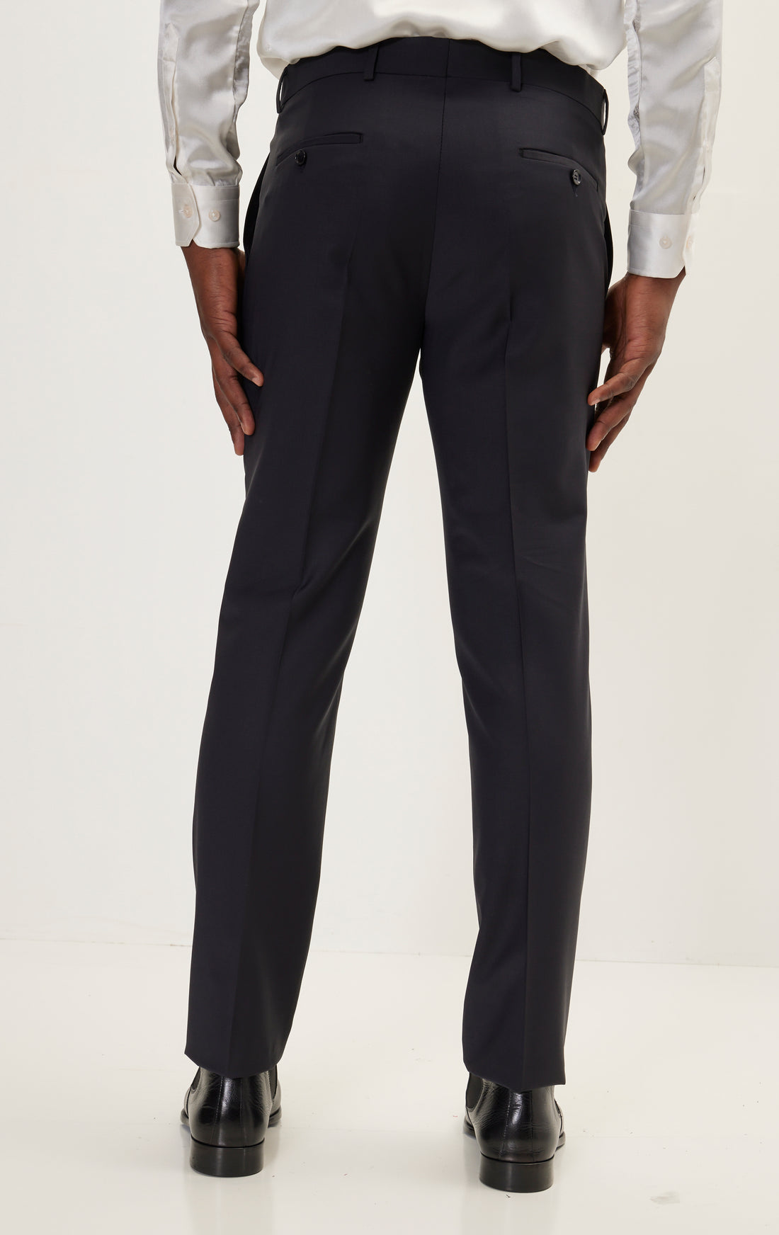 N° R206 SUPER 120S MERINO WOOL DOUBLE BREASTED SUIT - CARBON BLACK